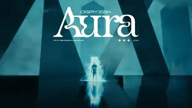 Aura en pose Libre
