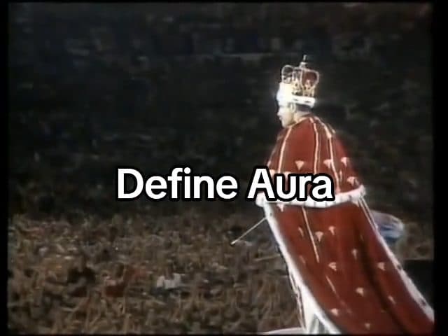 Aura en pose Libre